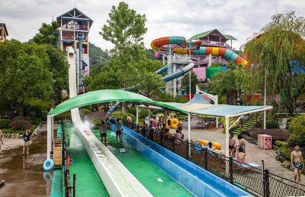 水上樂(lè)園設(shè)備的價(jià)格及投資分析